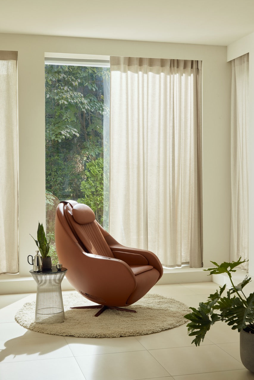 CERAGEM Pause M6 Massage Chair - With Accessories